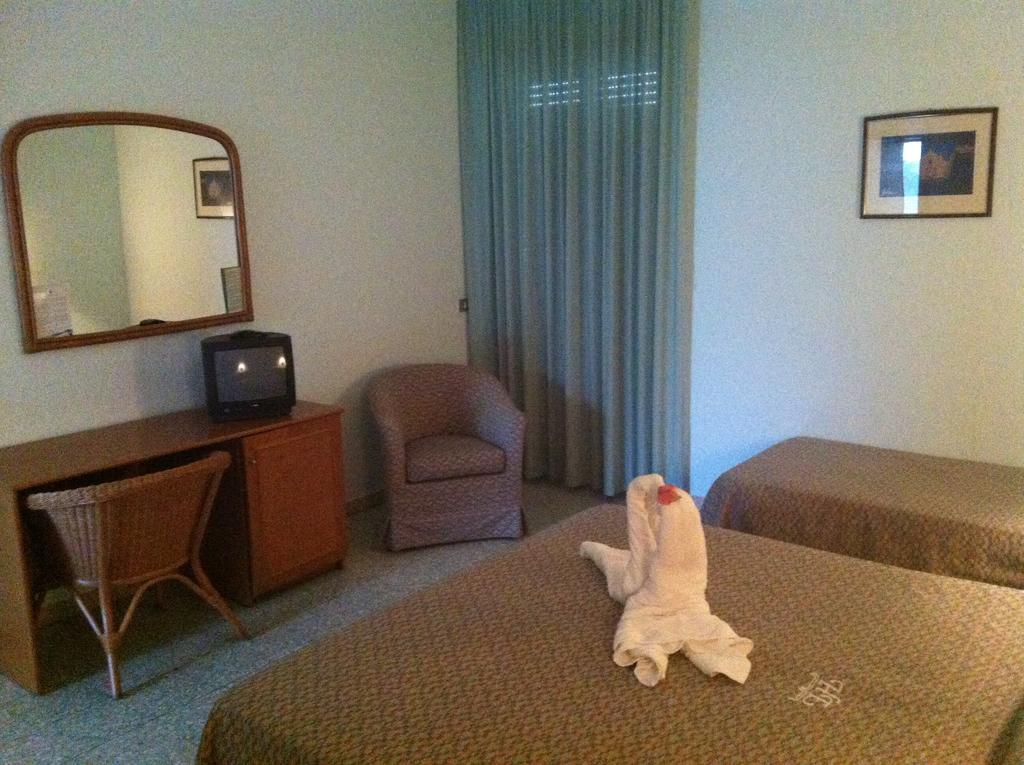 Hotel Eden San Domino Cameră foto
